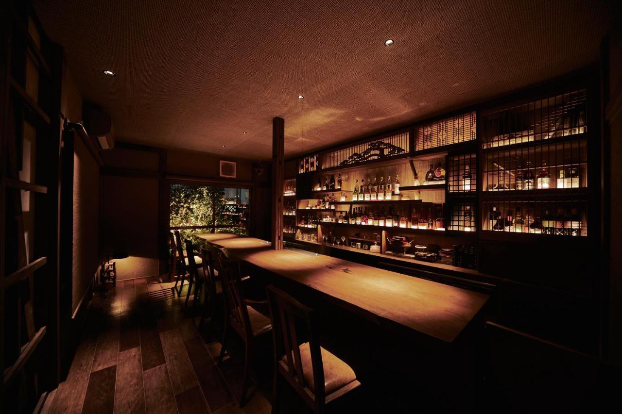 Kagurazaka Retro Bar & Hotel Токио Экстерьер фото