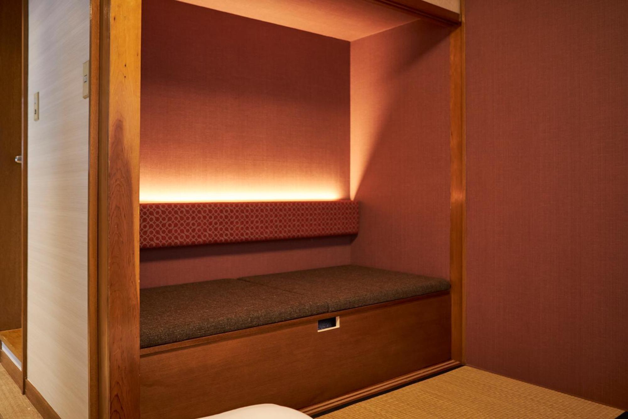 Kagurazaka Retro Bar & Hotel Токио Экстерьер фото